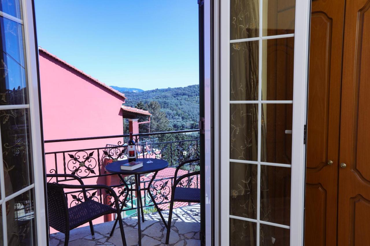La Maison Au Village * Avliótes